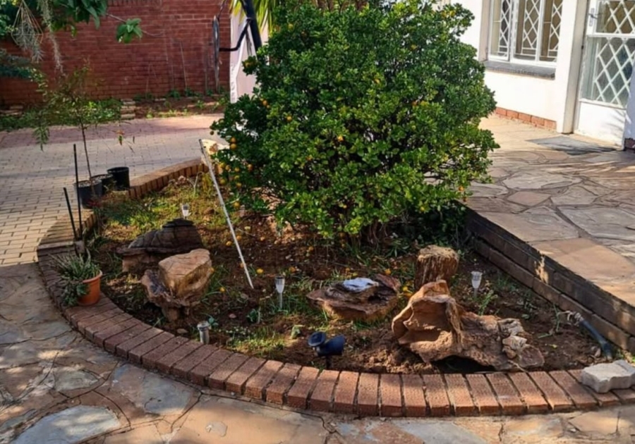 To Let 3 Bedroom Property for Rent in Noordwyk Gauteng