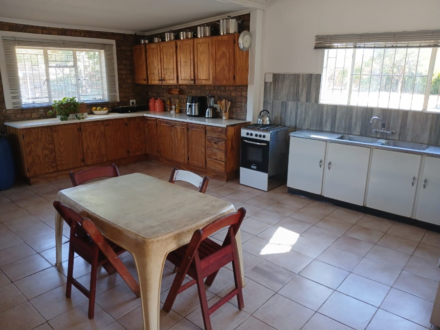 6 Bedroom Property for Sale in Bultfontein A H Gauteng