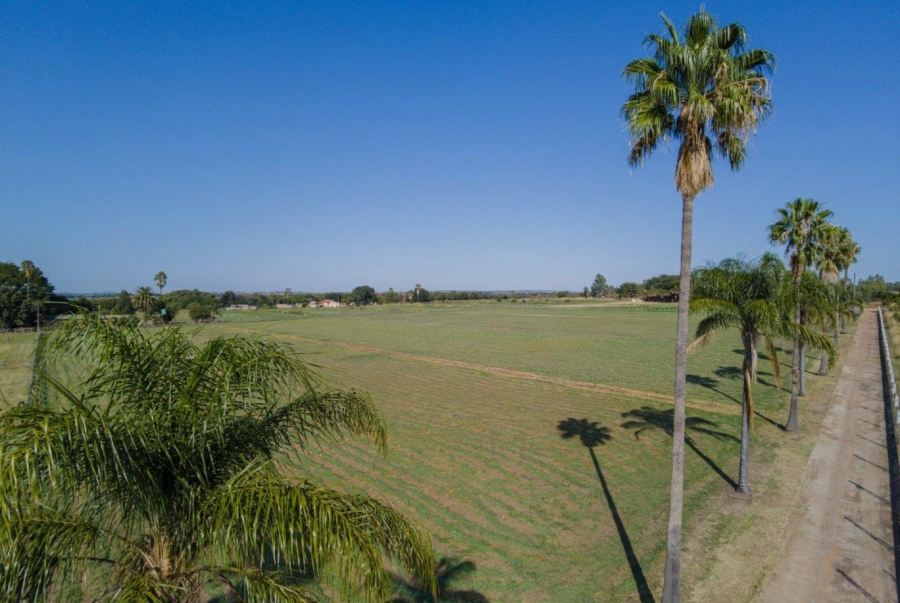 2 Bedroom Property for Sale in Vasfontein AH Gauteng