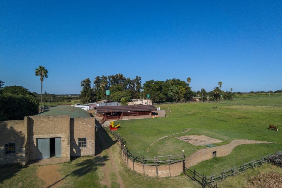 2 Bedroom Property for Sale in Vasfontein AH Gauteng