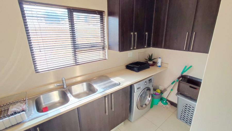 3 Bedroom Property for Sale in Amberfield Valley Gauteng