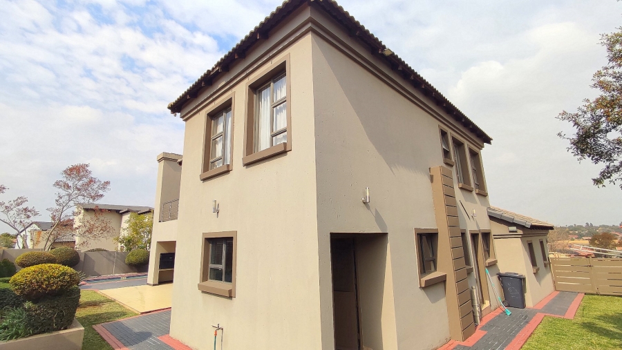 3 Bedroom Property for Sale in Amberfield Valley Gauteng