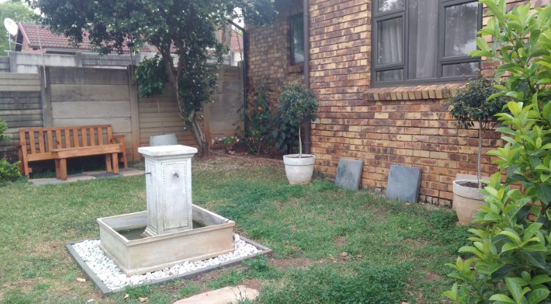 3 Bedroom Property for Sale in Heuweloord Gauteng