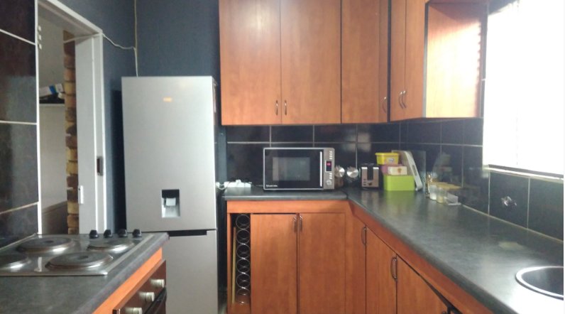 3 Bedroom Property for Sale in Heuweloord Gauteng