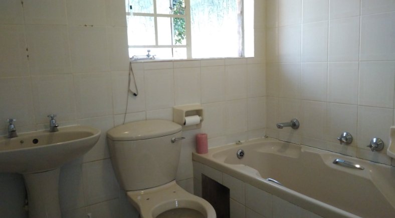 3 Bedroom Property for Sale in Heuweloord Gauteng