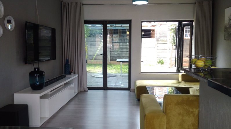 3 Bedroom Property for Sale in Heuweloord Gauteng