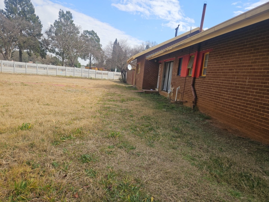 3 Bedroom Property for Sale in Crystal Park Gauteng