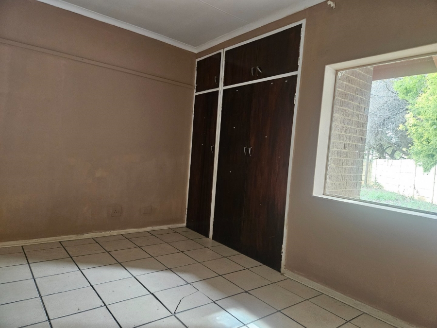 3 Bedroom Property for Sale in Crystal Park Gauteng