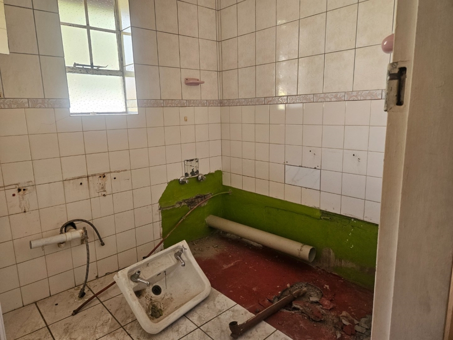 3 Bedroom Property for Sale in Crystal Park Gauteng