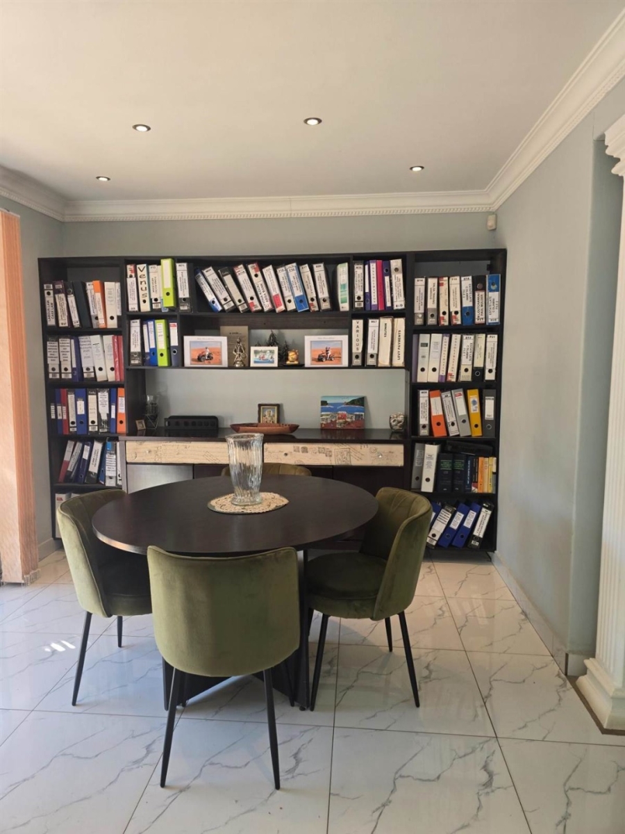 To Let 3 Bedroom Property for Rent in Kensington Gauteng