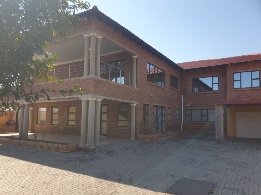 10 Bedroom Property for Sale in Proclamation Hill Gauteng