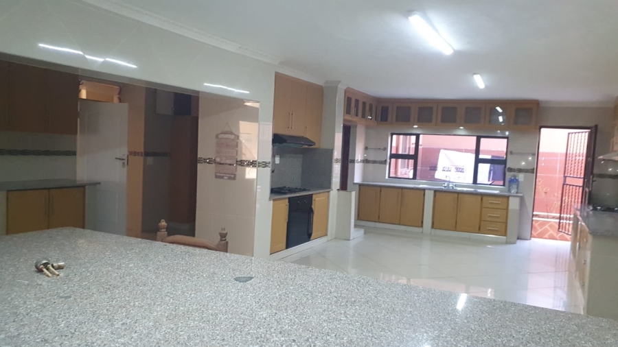 10 Bedroom Property for Sale in Proclamation Hill Gauteng