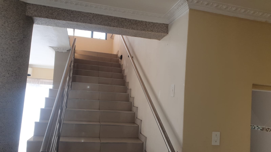 10 Bedroom Property for Sale in Proclamation Hill Gauteng