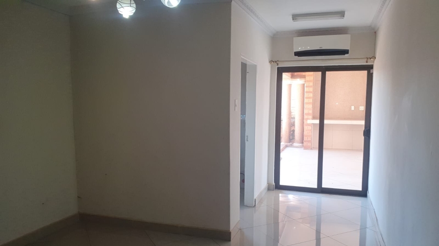 10 Bedroom Property for Sale in Proclamation Hill Gauteng