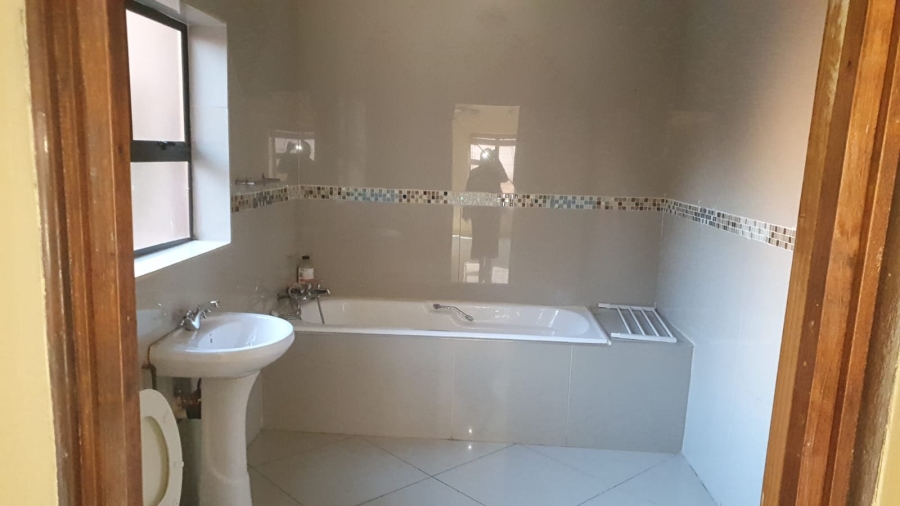 10 Bedroom Property for Sale in Proclamation Hill Gauteng