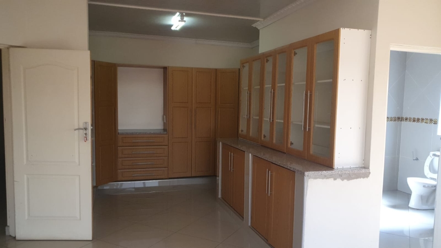 10 Bedroom Property for Sale in Proclamation Hill Gauteng