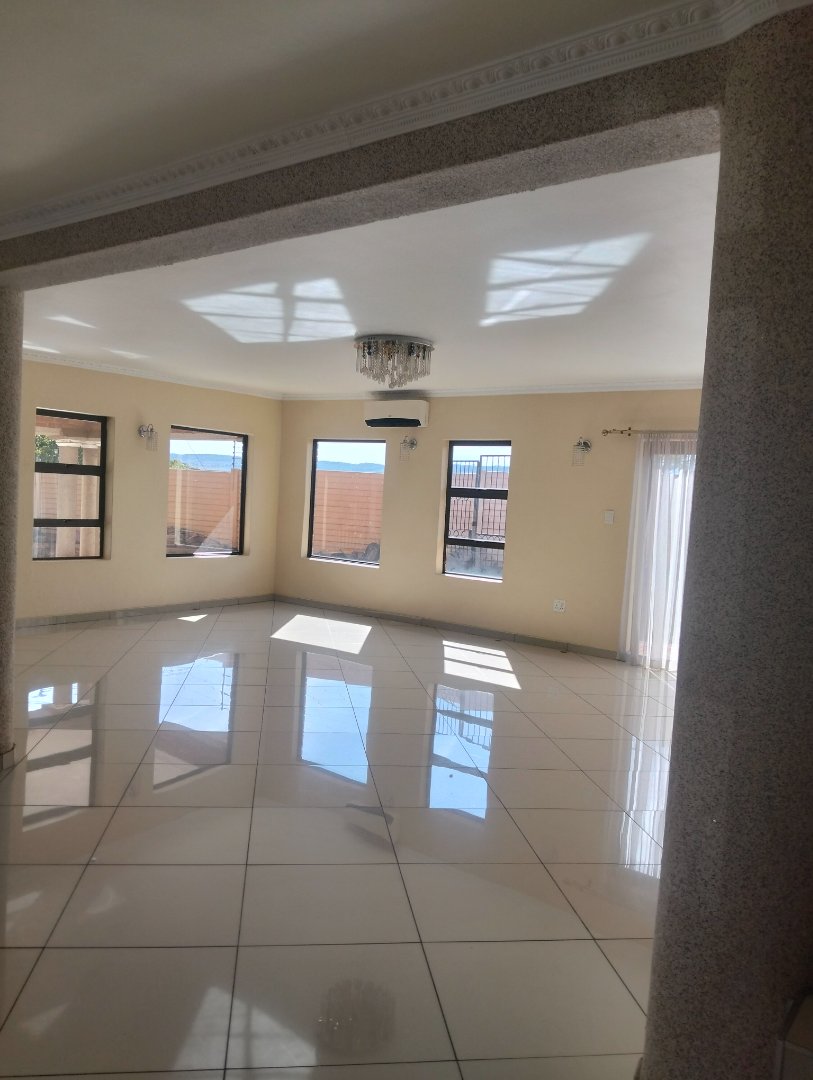 10 Bedroom Property for Sale in Proclamation Hill Gauteng