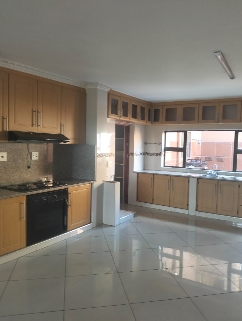 10 Bedroom Property for Sale in Proclamation Hill Gauteng