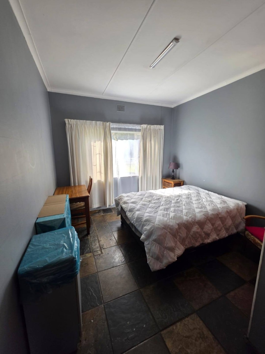 5 Bedroom Property for Sale in Waverley Gauteng