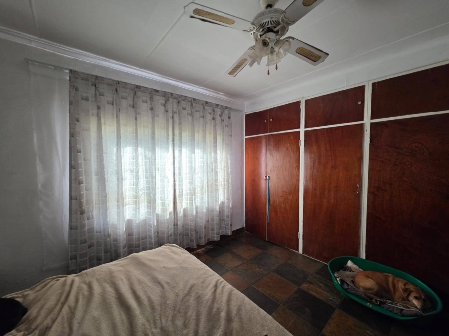 5 Bedroom Property for Sale in Waverley Gauteng
