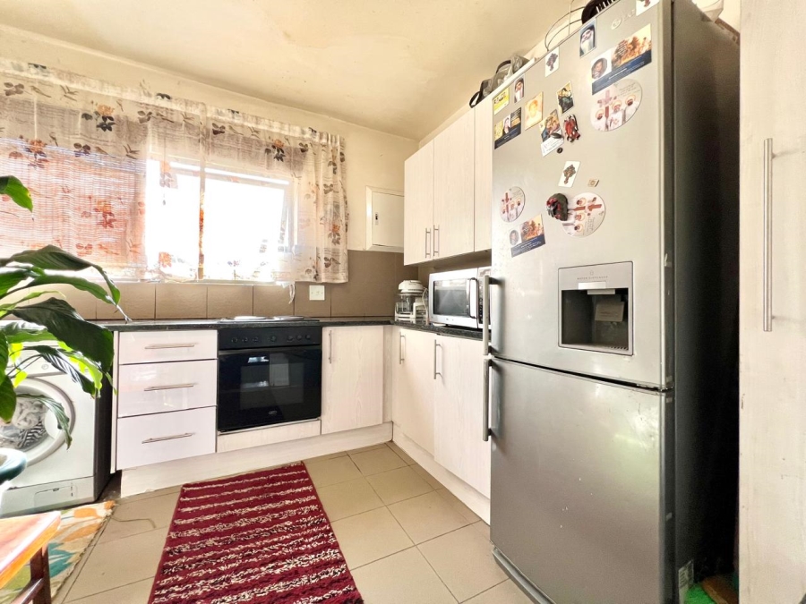 2 Bedroom Property for Sale in Edenvale Central Gauteng