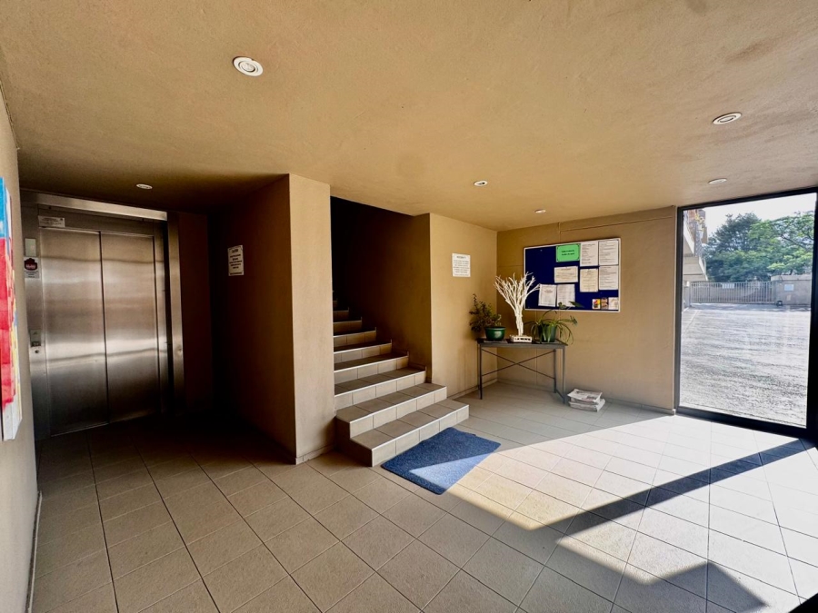 2 Bedroom Property for Sale in Edenvale Central Gauteng