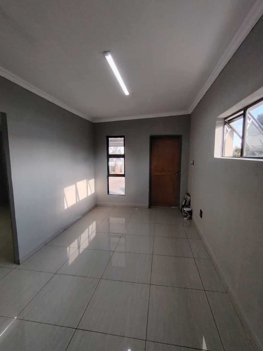 3 Bedroom Property for Sale in Meyerton Central Gauteng