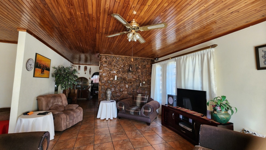 3 Bedroom Property for Sale in Dorandia Gauteng