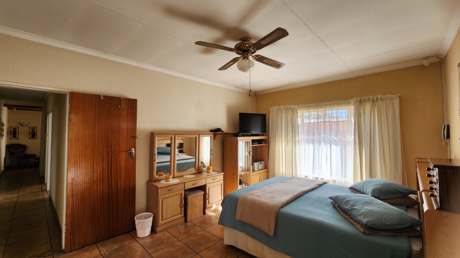 3 Bedroom Property for Sale in Dorandia Gauteng