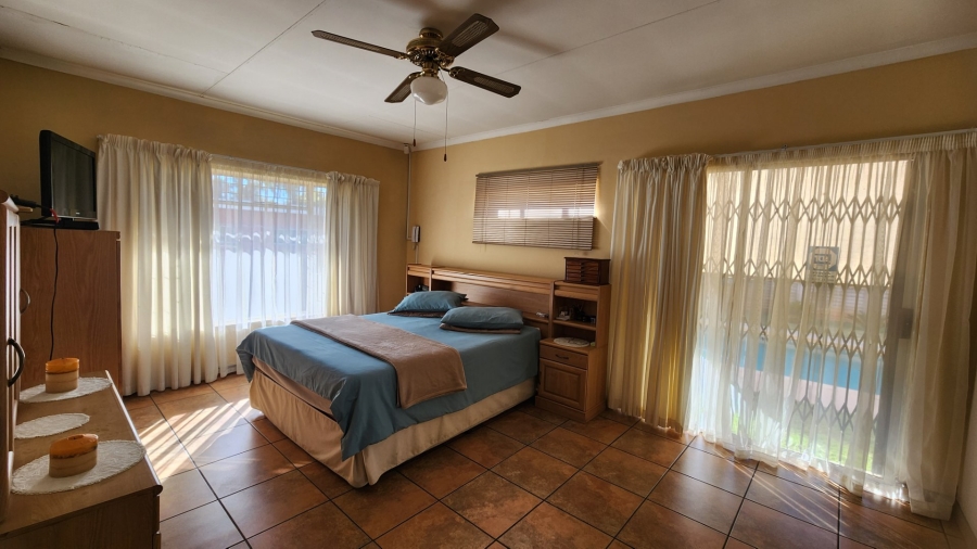 3 Bedroom Property for Sale in Dorandia Gauteng
