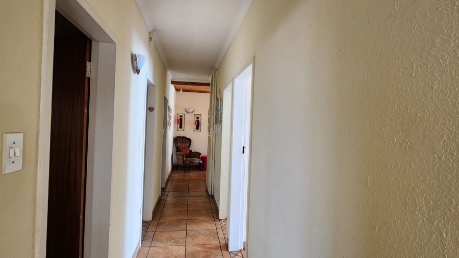3 Bedroom Property for Sale in Dorandia Gauteng
