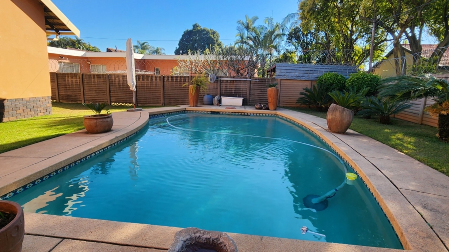 3 Bedroom Property for Sale in Dorandia Gauteng
