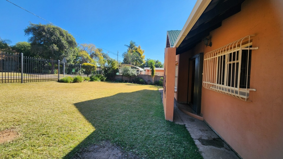 3 Bedroom Property for Sale in Dorandia Gauteng