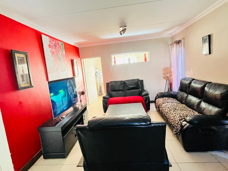 3 Bedroom Property for Sale in Andeon Gauteng