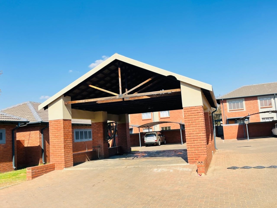 3 Bedroom Property for Sale in Andeon Gauteng