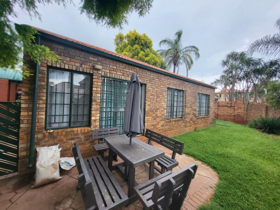 3 Bedroom Property for Sale in Bougainvillea Estate Gauteng