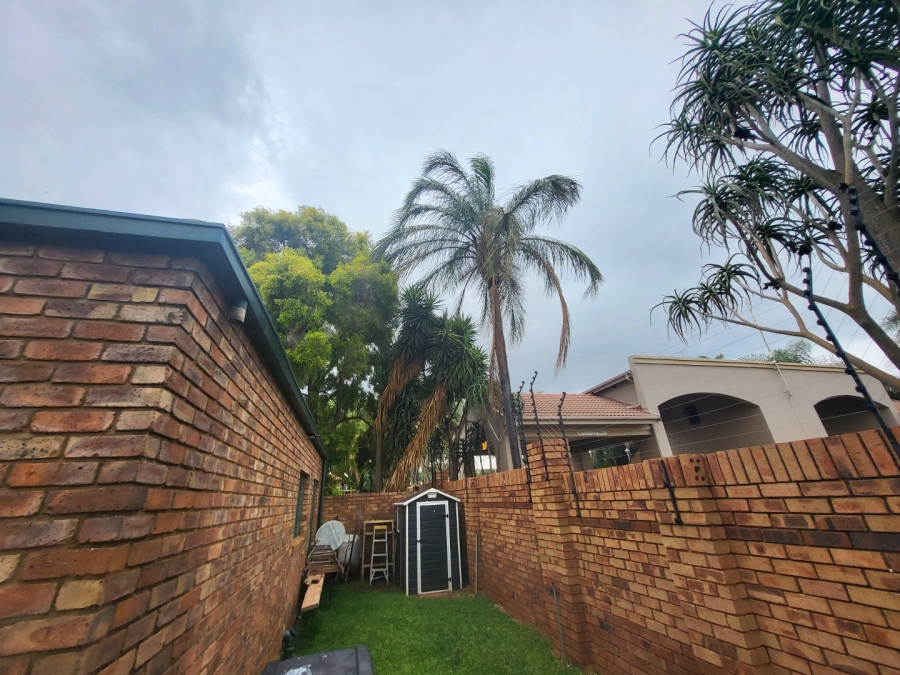 3 Bedroom Property for Sale in Bougainvillea Estate Gauteng