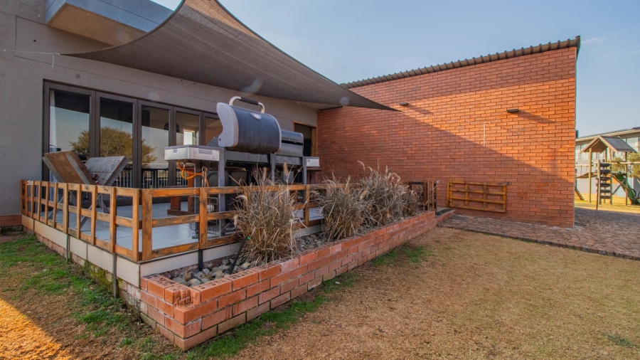 3 Bedroom Property for Sale in Norton Home Estate AH Gauteng