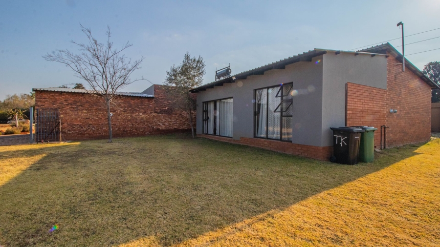 3 Bedroom Property for Sale in Norton Home Estate AH Gauteng