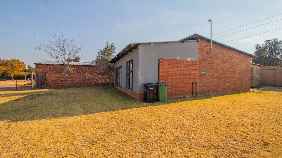 3 Bedroom Property for Sale in Norton Home Estate AH Gauteng