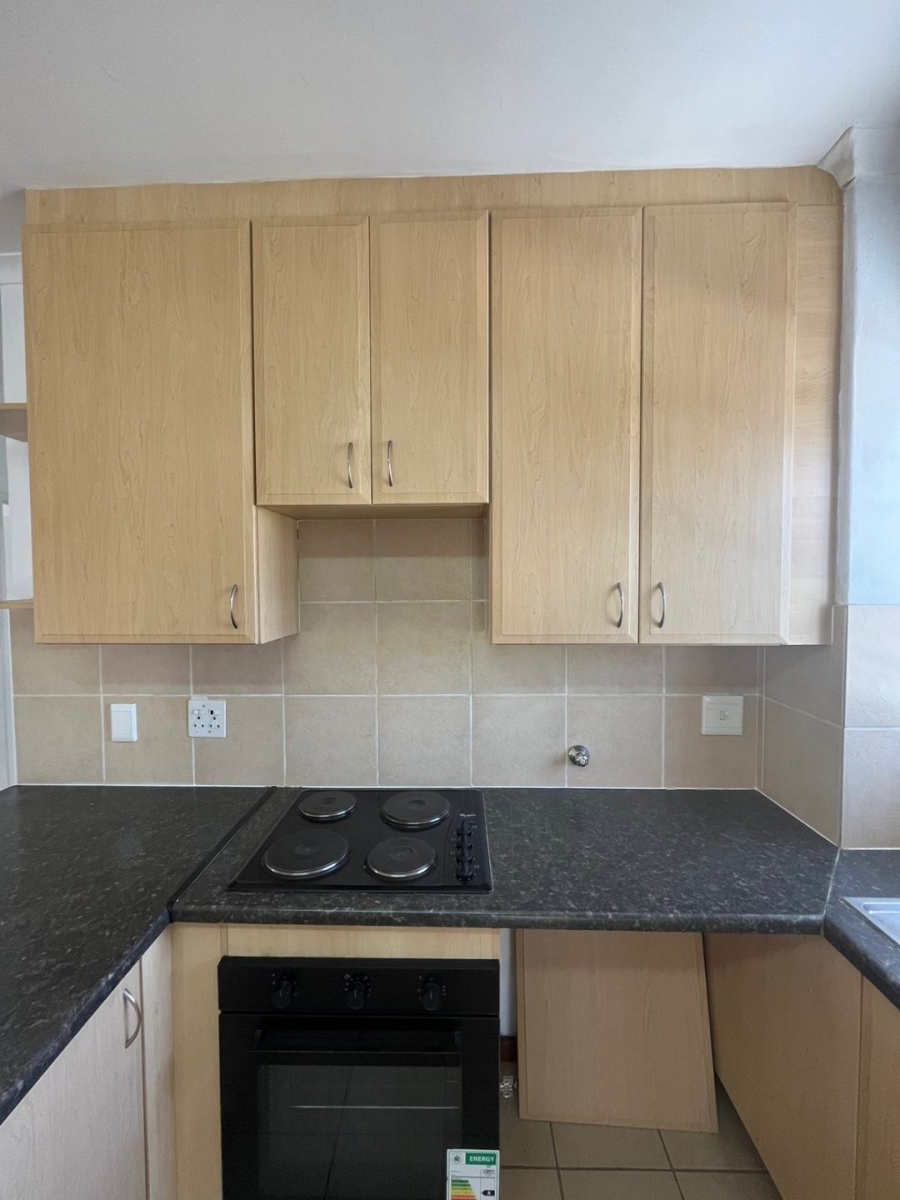 To Let 3 Bedroom Property for Rent in Valhalla Gauteng