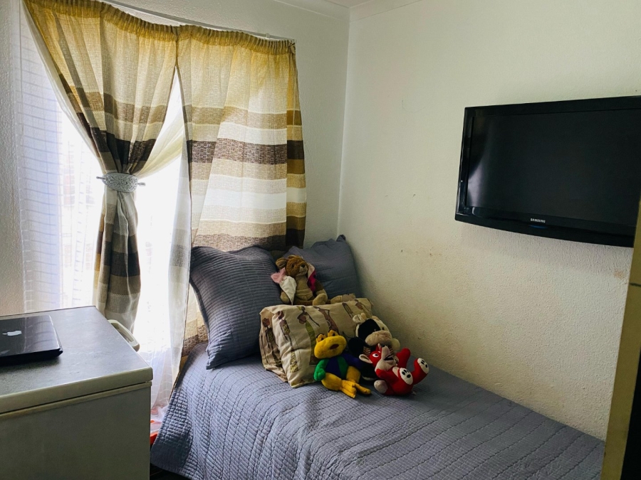 2 Bedroom Property for Sale in Savanna City Gauteng