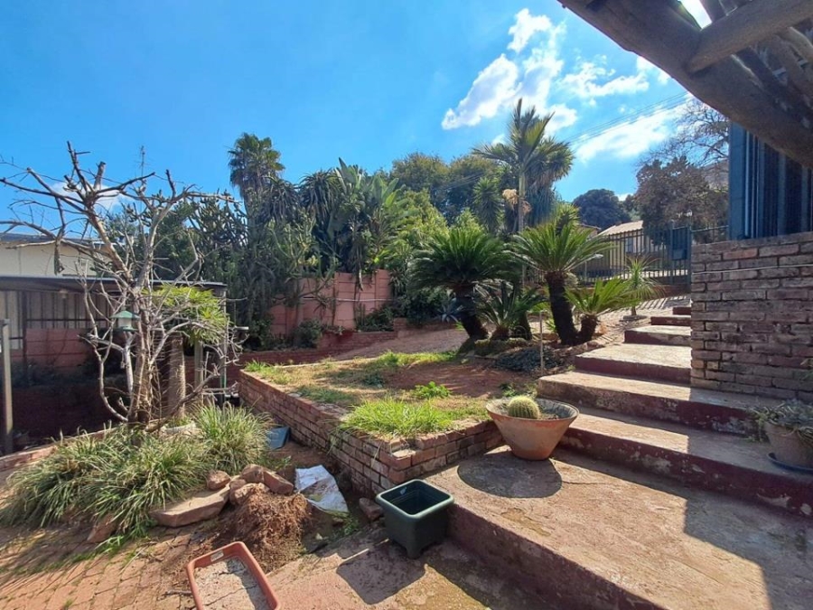 3 Bedroom Property for Sale in Mountain View Gauteng