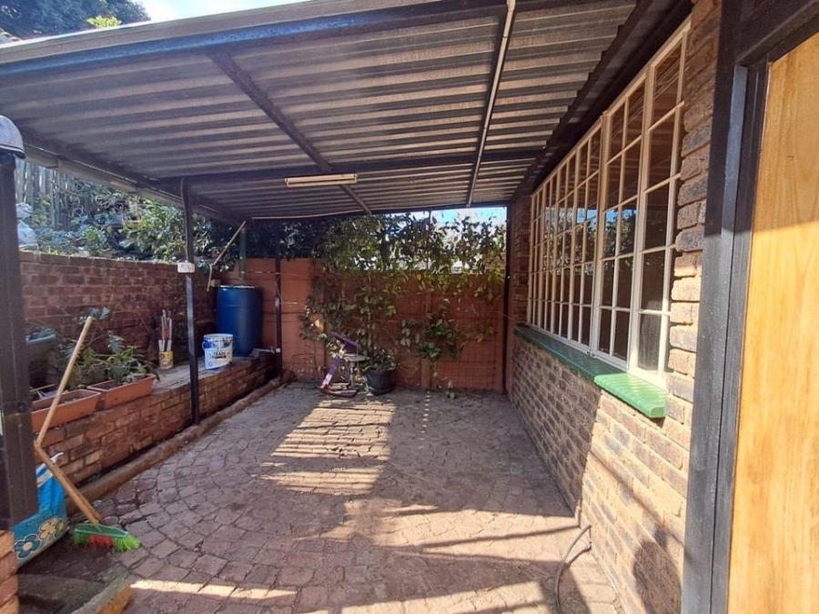 3 Bedroom Property for Sale in Mountain View Gauteng