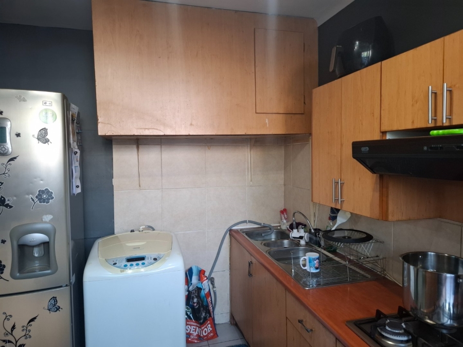2 Bedroom Property for Sale in Edenvale Central Gauteng