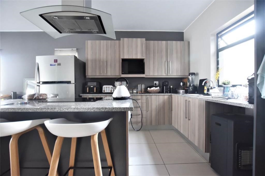 2 Bedroom Property for Sale in Edenburg Gauteng