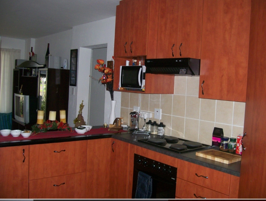 2 Bedroom Property for Sale in Norton Park Gauteng