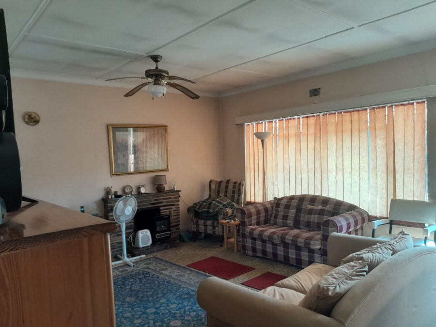 3 Bedroom Property for Sale in Edenvale Central Gauteng
