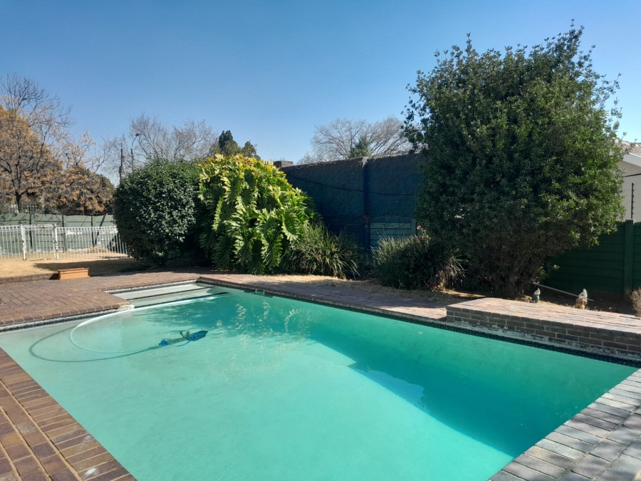 3 Bedroom Property for Sale in Edenvale Central Gauteng
