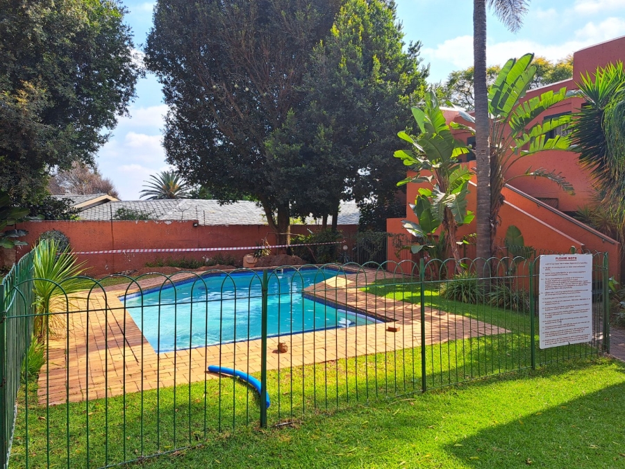 1 Bedroom Property for Sale in Ferndale Gauteng